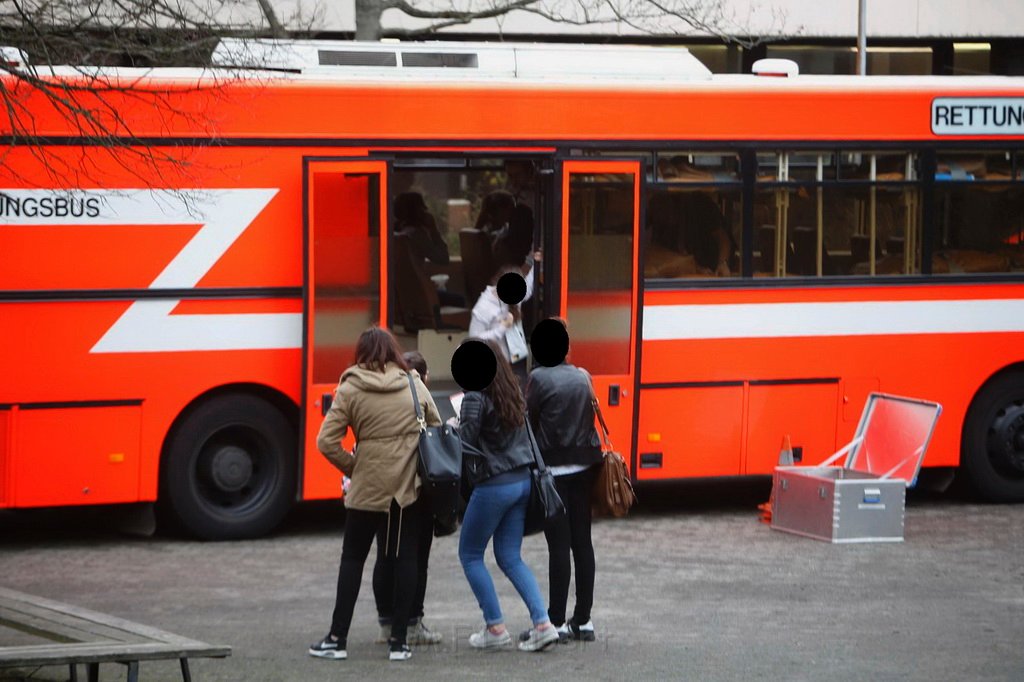 Reizgas gesprueht Schule Koeln Chorweiler Merienstr P20.JPG